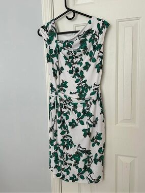 Beautiful Classy, Elegant Floral Print Dress for Work, Formal Occasions